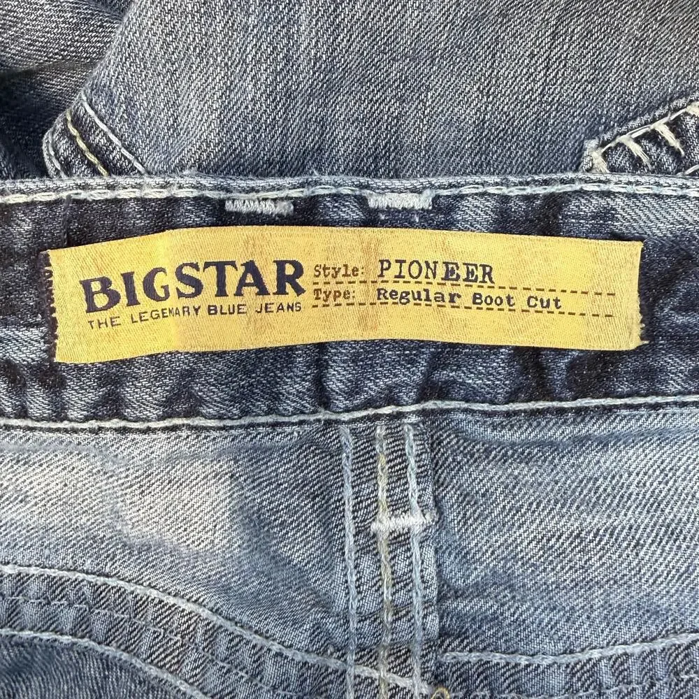Big Star Men's Jeans 34R Blue Pioneer Regular Bootcut Leg Relaxed Fit Preppy